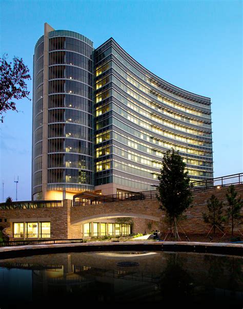 CDC Building 2 .